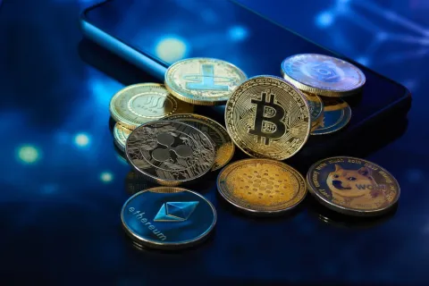 Cryptocurrency in the Arab World: Strategy, Power, and the Post-Oil Economy