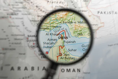 إيران: نشر ألغام في مضيق هرمز ومسؤولون يكشفون عدد خطير