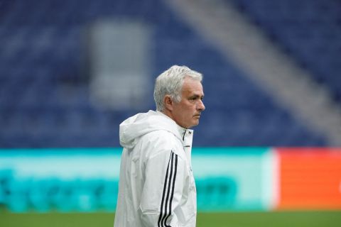 عودة السبيشال وان: كواليس مفاوضات ريال مدريد مع مورينيو