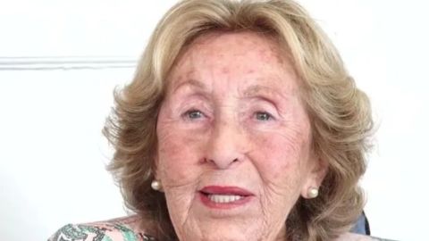 وفاة الفنانة ليلى الجزائرية.. مسيرة فنية حافلة تُطوى برحيلها