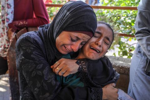 استنفار شديد حول مستشفى 