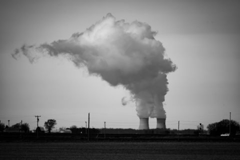 روسيا: إرسال قوات لحماية محطة بوشهر 