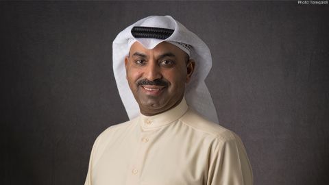 طارق العلي يعتذر لابنتة حياة الفهد أمام الجمهور