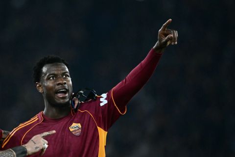 نديكا على رادار برشلونة: حل أقل تكلفة لتعزيز الدفاع