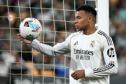 شيء ما يحدث: إعلامي إسباني يكشف كواليس أزمة مبابي السرية مع ريال مدريد