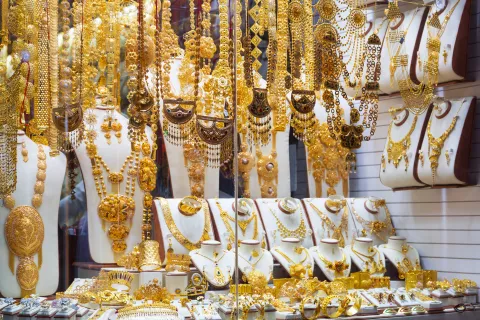 Gold price jumps to over $152 in Dubai