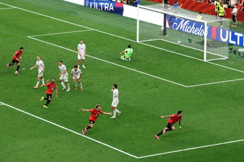 مصر تتأهل للأدوار الإقصائية لأول مرة في تاريخها... وتواجه أستراليا 