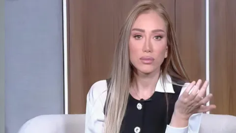 بعد ساعات من إعلان طلاقها.. ريهام سعيد تفاجئ الجمهور بقرار جديد