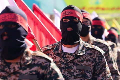 إيران: إجراءات مشددة وأجواء مغلقة تزامنا مع تشييع خامنئي