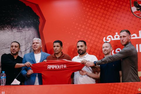جون إدوارد يضغط على الزمالك بالاستقالة