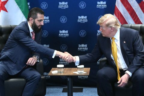 Trump signals support for Syrian offensive against Hezbollah