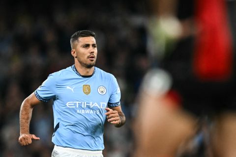 بطلب من بيريز: ريال مدريد يتواصل مع مانشستر سيتي من أجل رودري