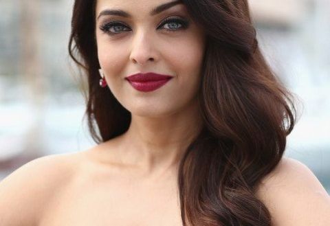 ايشواريا راي تحتفل بعيد ميلاد ابنتها وتتألق بفستان أحمر في حفل لوكس غولدنن روز!