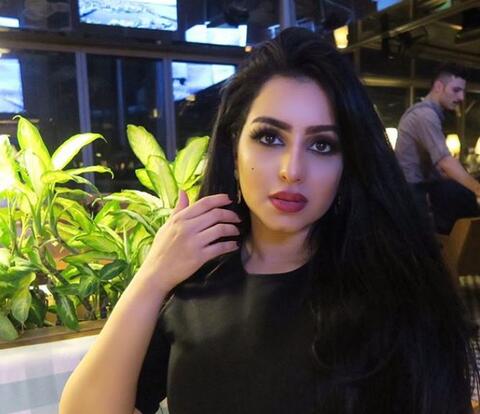 المهرة البحرينية تحتفل بخطوبتها في يوم الحب..وهذه هديتها الفاخرة من العريس(صور وفيديو)