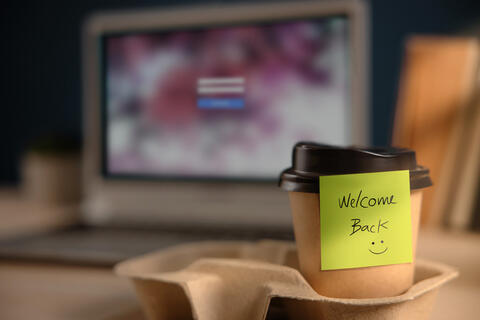 6 Job Resolutions You Should Add to Your 2022 List