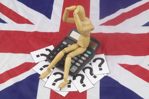 UK unemployment rises amid sticky inflation