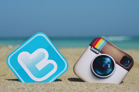 Tech This Week: Twitter Kills Fleets, Instagram Tests 'Re-Share' Sticker for Stories