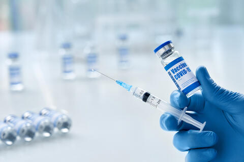 Bangladesh: Pfizer Vaccination Program for Workers Leaving to Saudi Arabia, Kuwait