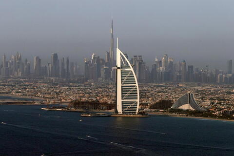 الامارات تدعو مواطنيها لمغادرة لبنان 