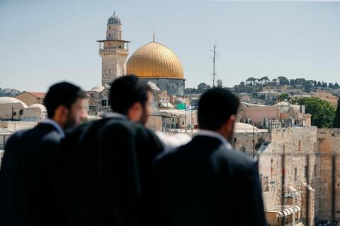 الاردن ومصر يدينان اقتحام الأقصى وبينيت يتعهد بضمان 