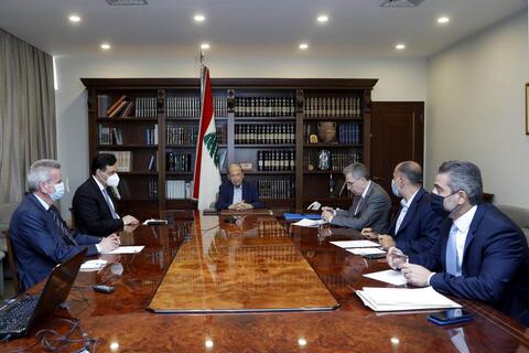 لبنان يقر تسوية لتخفيف أعباء رفع الدعم عن المحروقات